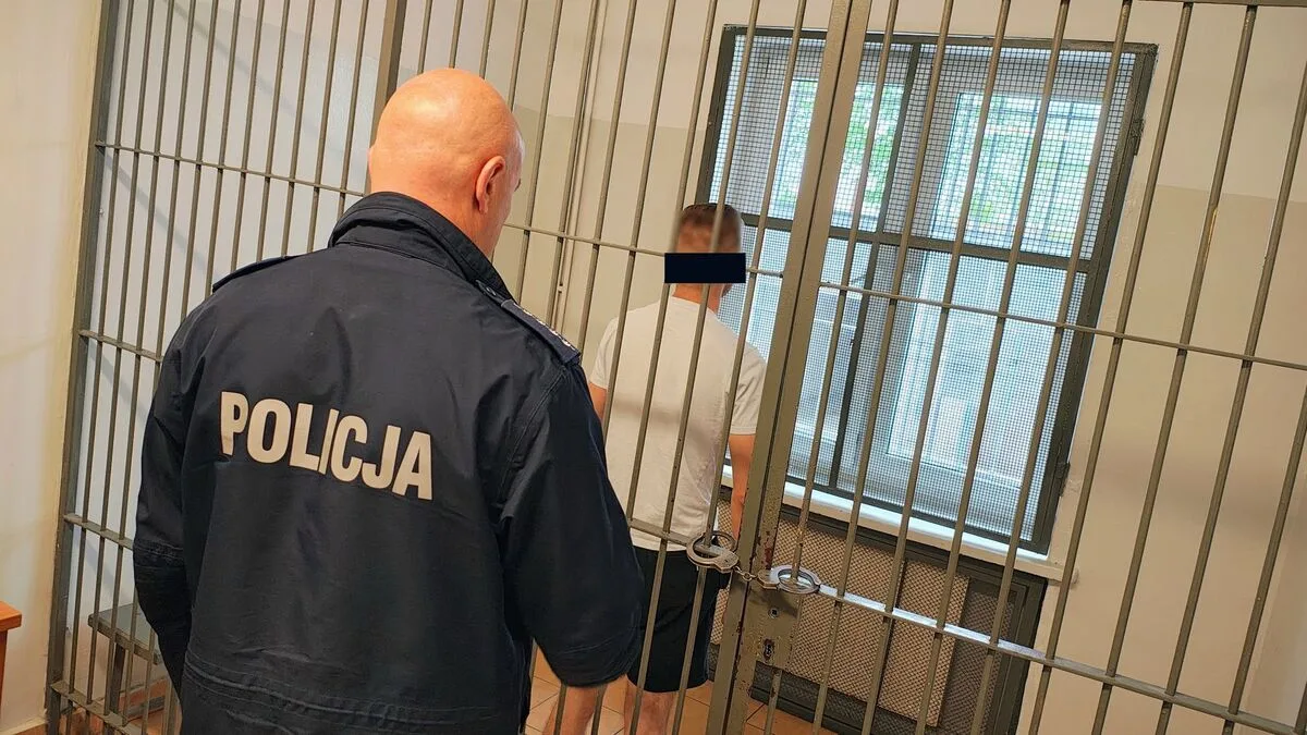 22-latek podejrzany o rozbój zatrzymany przez policję