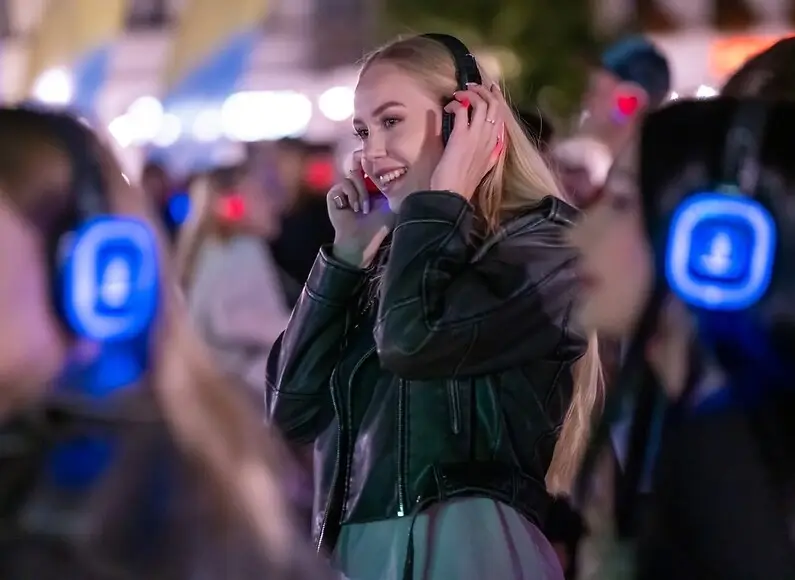 Silent Disco powraca na Rynek Miejski! Zakończenie lipca z taneczną imprezą