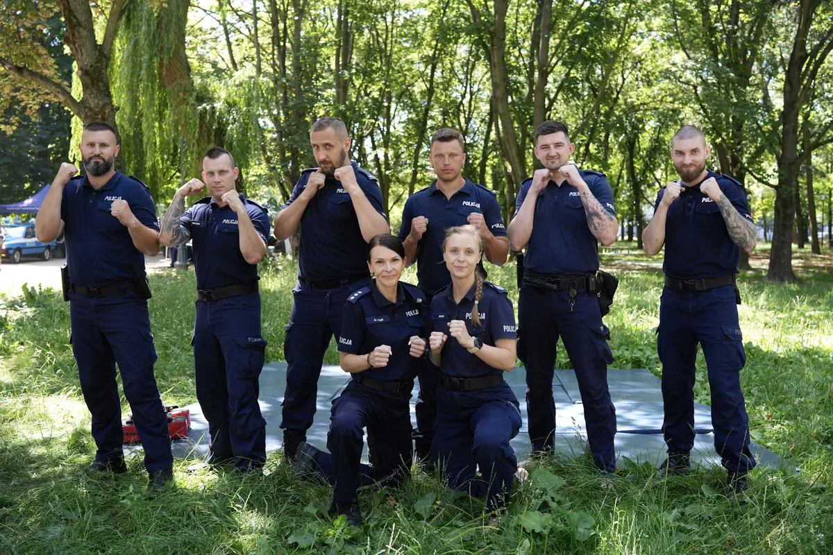 Piknik policyjny w Łodzi z okazji rozpoczęcia wakacji
