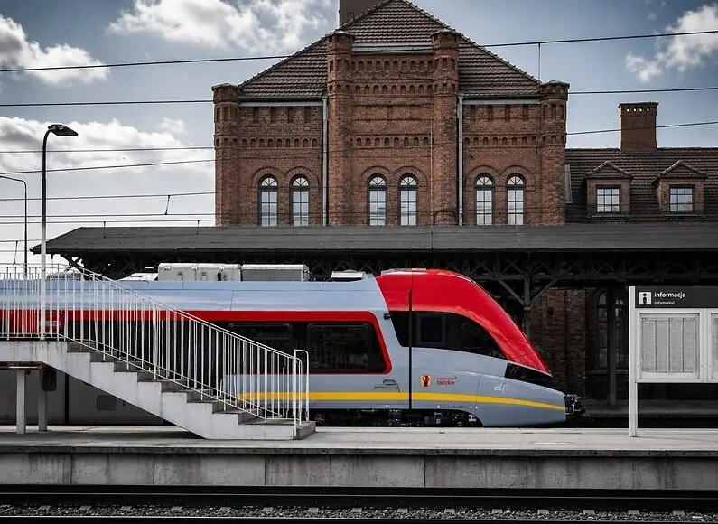 Nowoczesne pociągi ŁKA zadebiutują w Skierniewicach 22 lipca