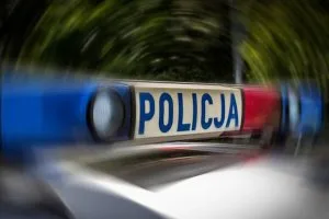 Zatrzymanie mężczyzny po zniszczeniu samochodu
