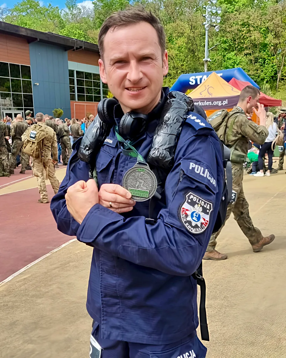 Policjant z Łasku ukończył Ćwierćmaraton Komandosa