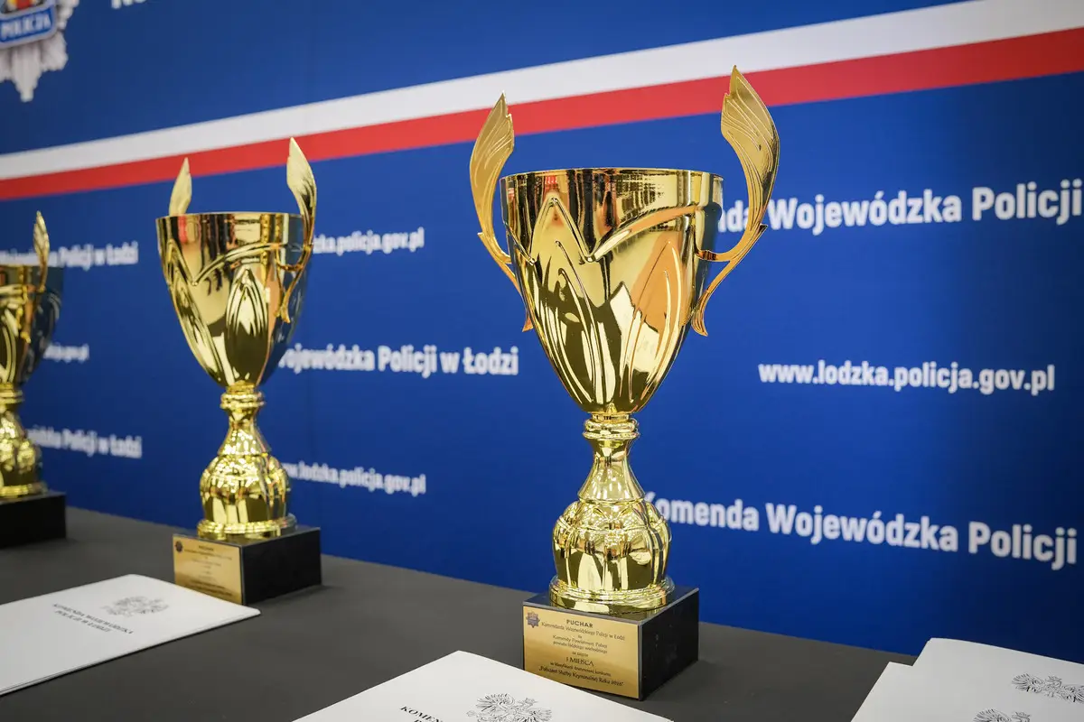 Uroczystość wręczenia wyróżnień dla policjantów i sportowców w Łodzi