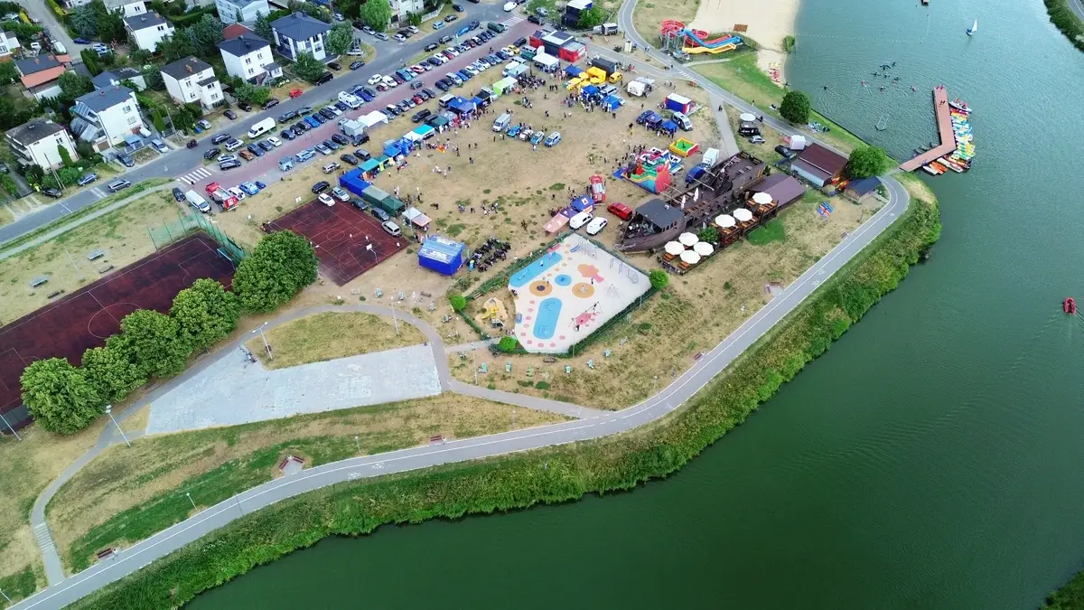 Rodzinny piknik 'Razem tworzymy bezpieczne Skierniewice' przyciągnął tłumy mieszkańców