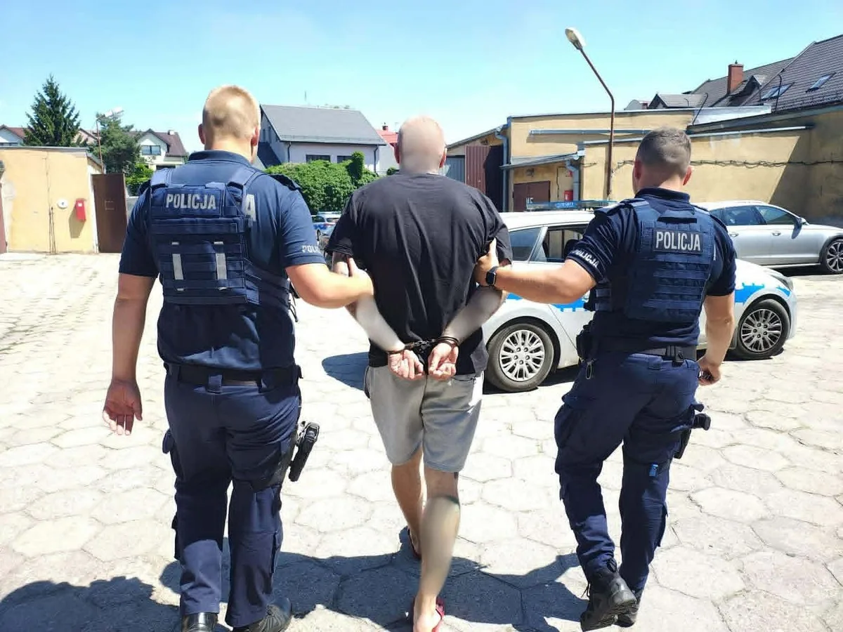 Zatrzymania w Łowiczu: Policja zabezpieczyła ponad 4 kg narkotyków